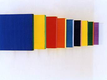 "colorboards I", Blick von links, Öl auf Pressholz, jede Tafel 12 x 12 x 1 cm, 1996